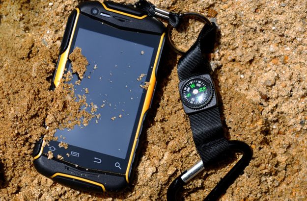 Telefono-Resistente-allAcqua geopix